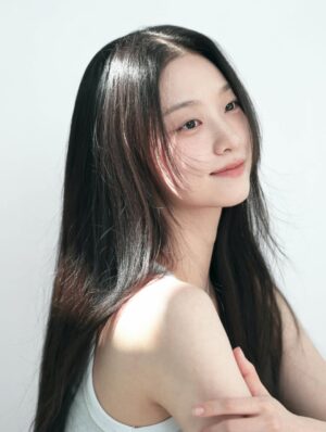 Kim Yi-kyeong Instagram - happy NEW year