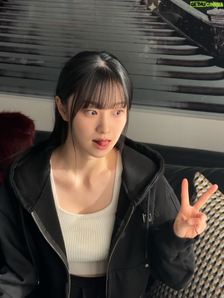 Kim Yi-kyeong - 36.7K Likes - 너네 집 좋다 백아진? #dearx #친애하는x