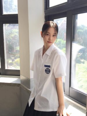 Kim Yi-kyeong Instagram - 심!성!희! #친애하는x