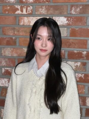 Kim Yi-kyeong Instagram - 드디어 ‼️<친애하는 X> 이번주 11월 6일 목요일 @tving.official 에서 공개 ❤️🔥❤️🩹