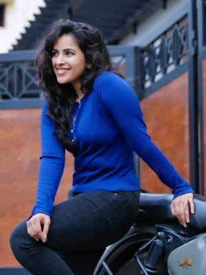 Komalee Prasad Instagram - Just....💙💙💙