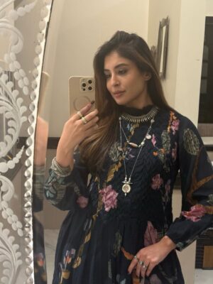 Kritika Kamra Instagram - Fell into ‘26 nicely