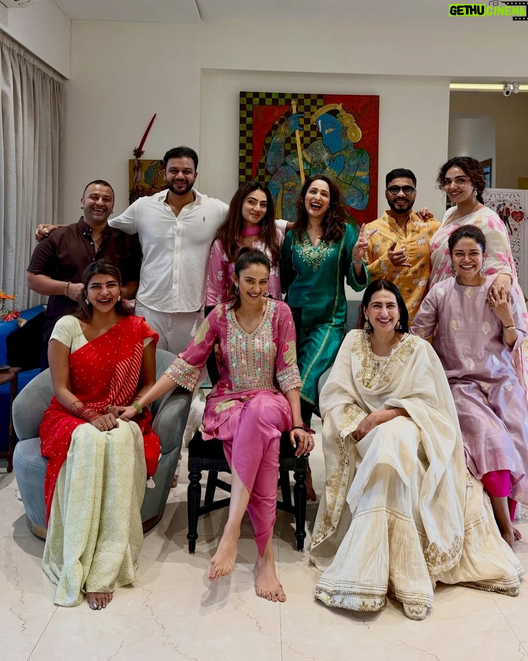 Lakshmi Manchu - 42.2K Likes - As the sun changes its direction, different states and different traditions come together to celebrate the same spirit, Lohri, Makar Sankranti, Magh Bihu, Bhogi, Pongal, while we also honour Indian Army Day. 🌾🔥🇮🇳

May these days remind us of our shared roots, gratitude, courage, and new beginnings. Wishing everyone abundance, joy, and strength as we step into brighter days ahead. ✨
