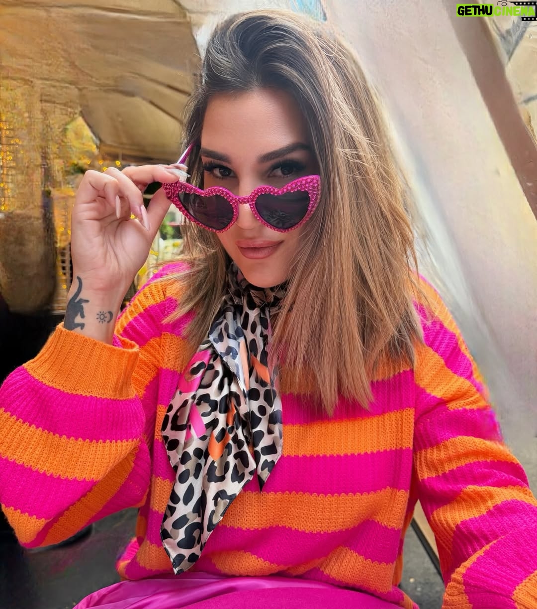 Laura Gallego Cabezas - 1.6K Likes - Desde ROMA 🏛️ con AMOR ❤️