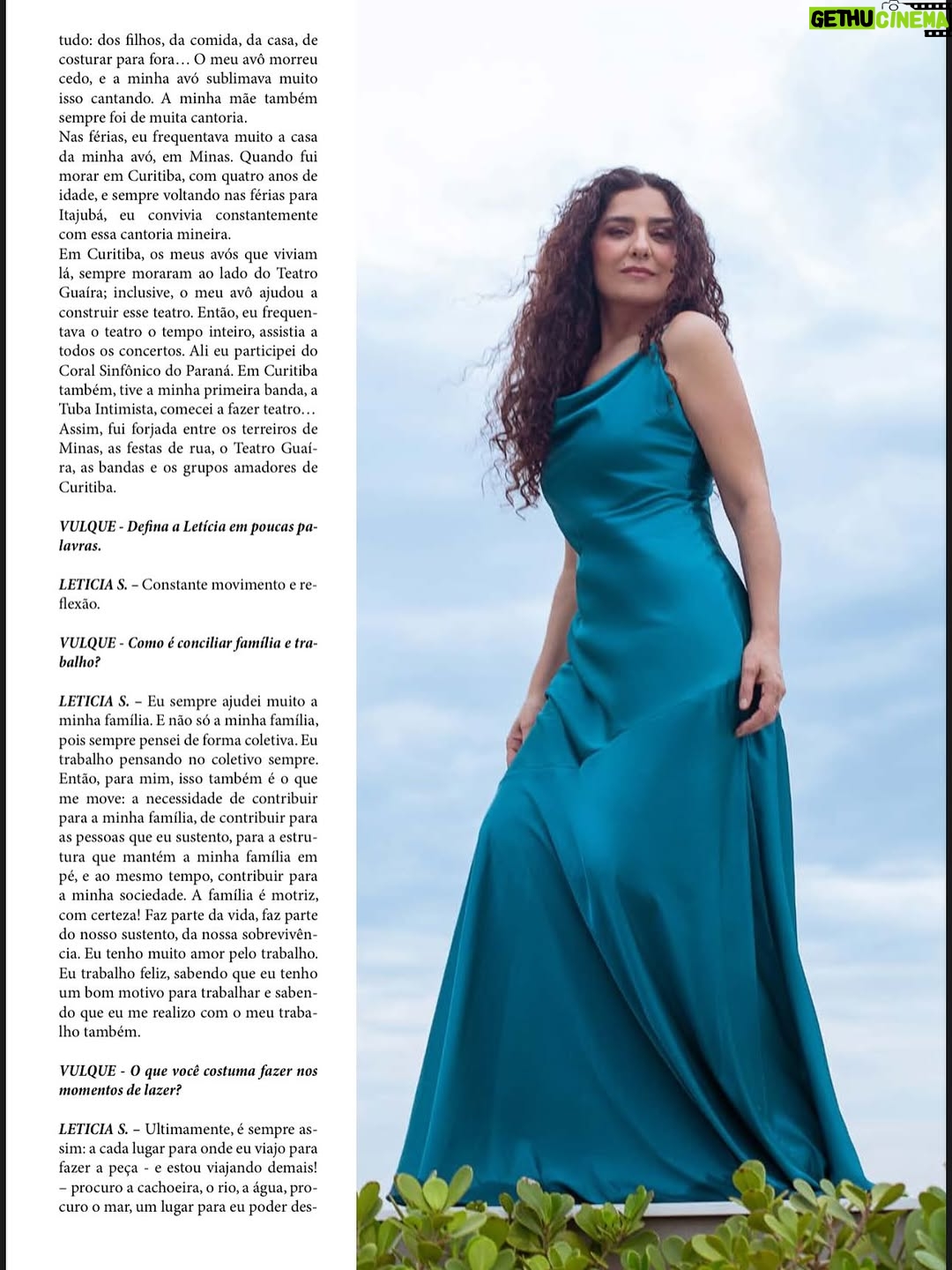 Letícia Sabatella - 3 Likes - A atriz Letícia Sabatella estampa a capa da nova edição da Revista Vulque em um ensaio elegante e cheio de significado. Em entrevista exclusiva, a artista revisita sua trajetória marcante na televisão, no cinema e no teatro, fala sobre escolhas profissionais, amadurecimento artístico e os desafios que moldaram sua carreira ao longo dos anos. A edição celebra não apenas a atriz consagrada, mas também a mulher e a voz potente por trás de personagens que marcaram gerações.

Fotógrafo: @marciofariasfoto
Make e Hair: @laisregiaa
Edição de moda: @aledupratoficial
Produção de moda: @kadununnes07
Look capa: @yorkjeansluxus
Locação: @laghettolifestyle / @laghettohoteis
Entrevista: @aletheamantovani / @rafaellarffreitas / @claudemirspyver
Direção executiva: @rafaellarffreitas