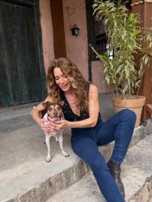 Leticia Spiller Instagram - Completamente apaixonada por minha parceira de cena! 🥰❤️🤩 #rabıta #sofrencia #coraçãoacelerado 
@adestramento_comandoemacao

Registros da minha filhota querida @isadoracruz 🩵