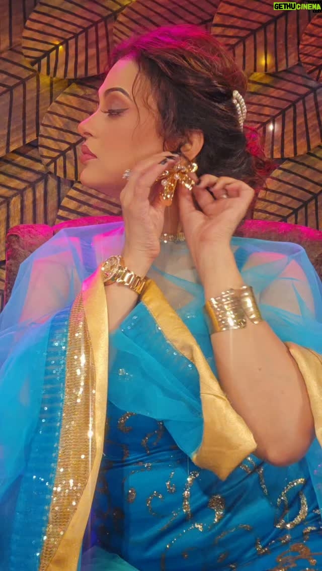 Lipi Mohapatra - 94.4K Likes - Shayad jawab mil gaya 😜🤣😂
.
.
#lipimohapatra #instagram #trending #explorepage #expression