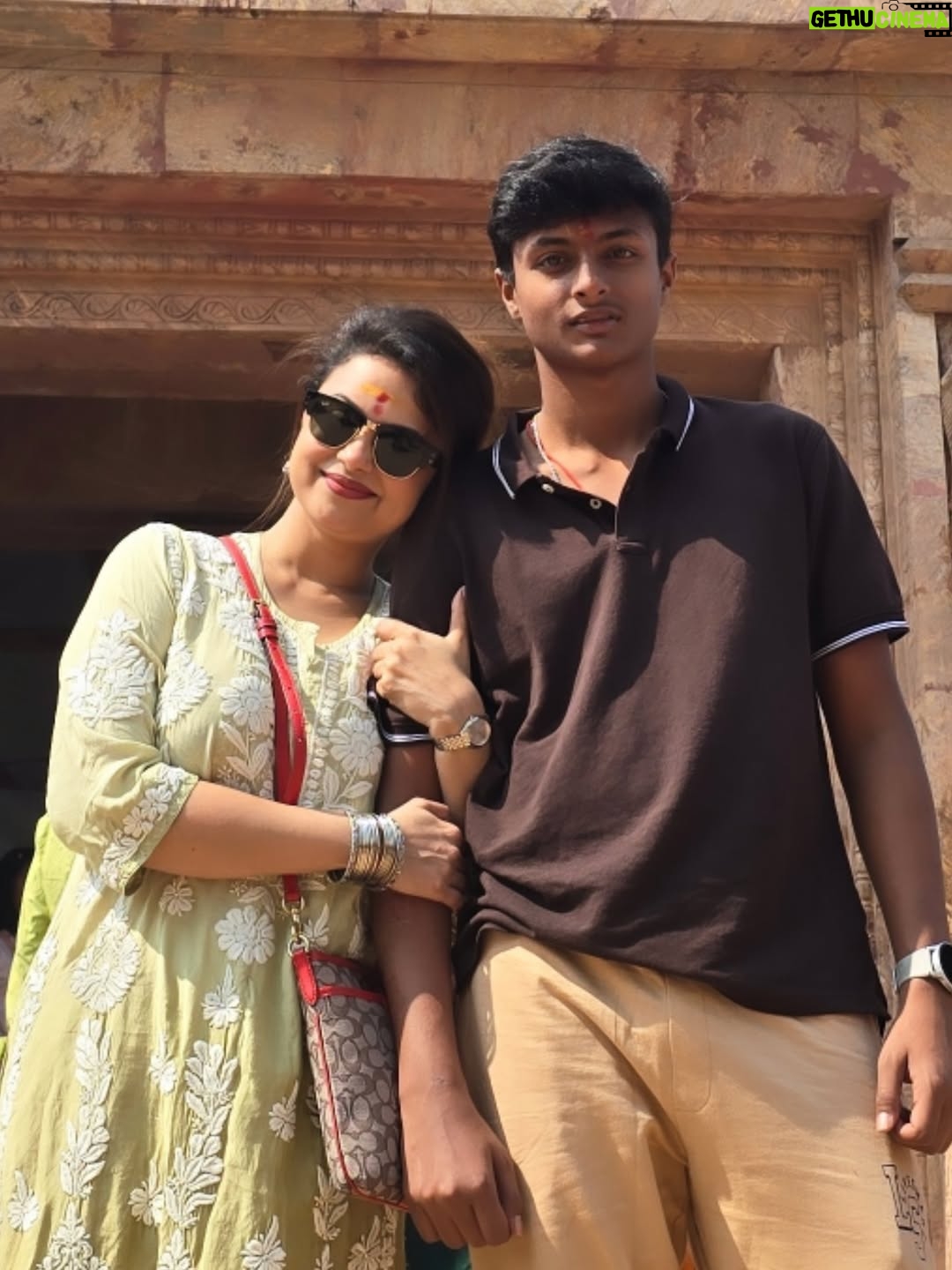 Lipi Mohapatra - 43K Likes - Gaadi badal jate hain, par safar rukta nahi..... ❤️🧿❤️
.
.
#lipi #instagram #newmember #newcar #prathamastami #cuttackchandi #explorepage ##explore #family #vibes