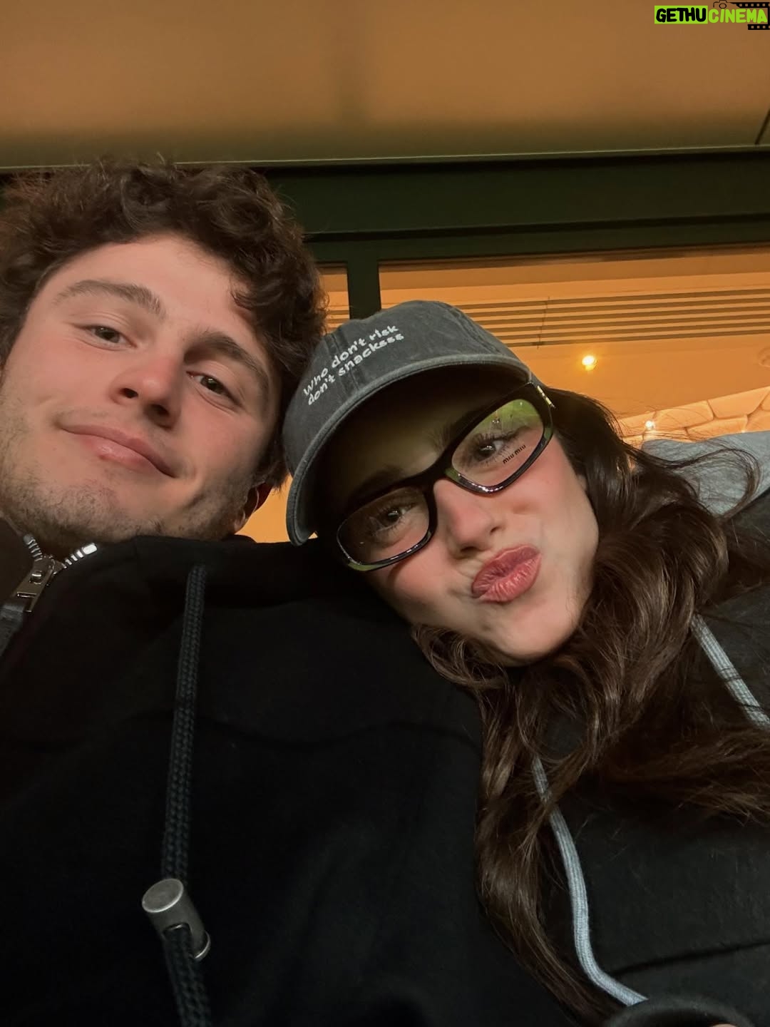 Madalena Aragão - 97.2K Likes - 1st month, 1st dump 🥴