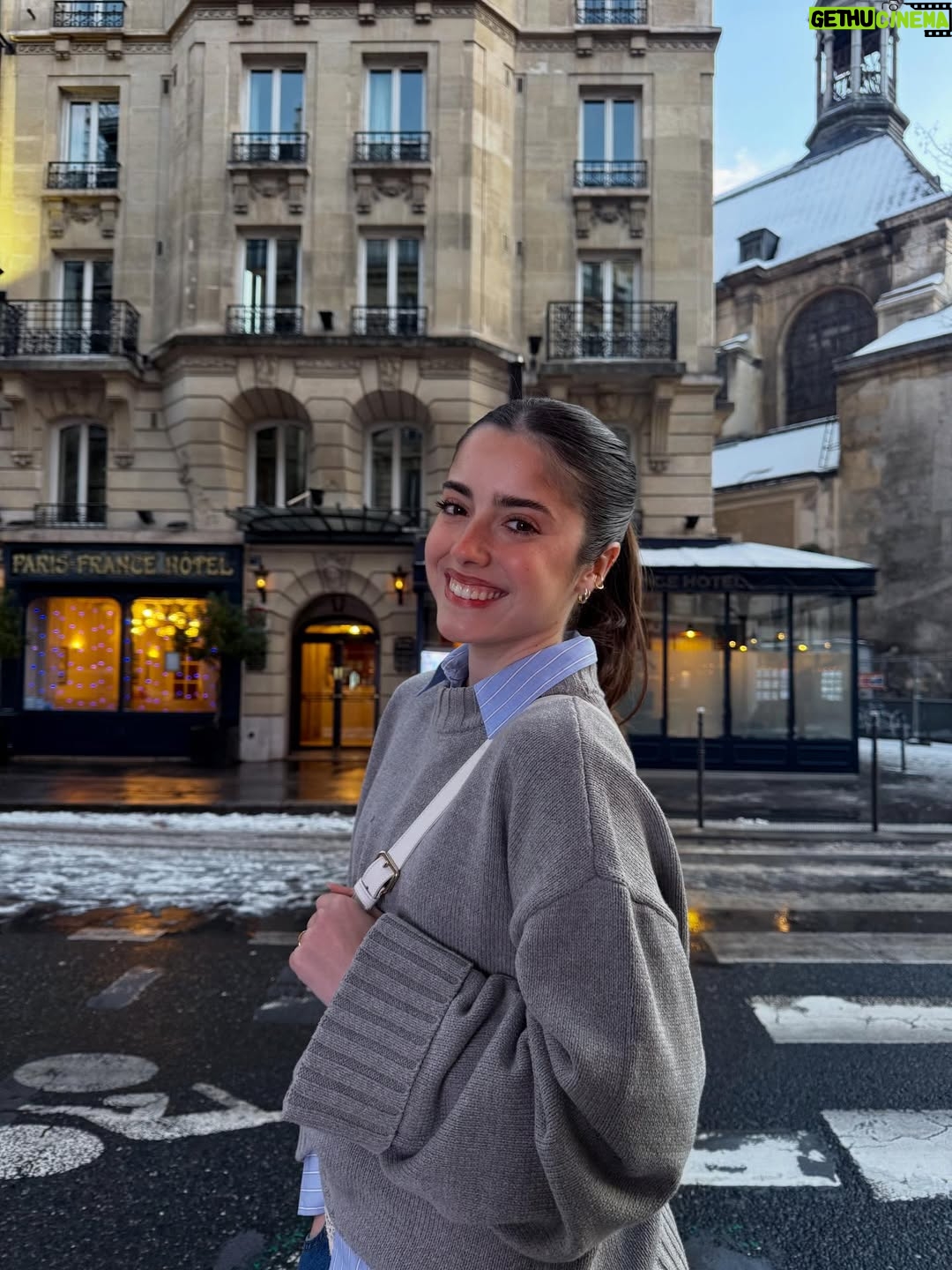 Madalena Aragão - 64K Likes - snowy Paris ☃️