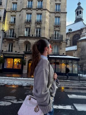 Madalena Aragão Instagram - snowy Paris ☃️