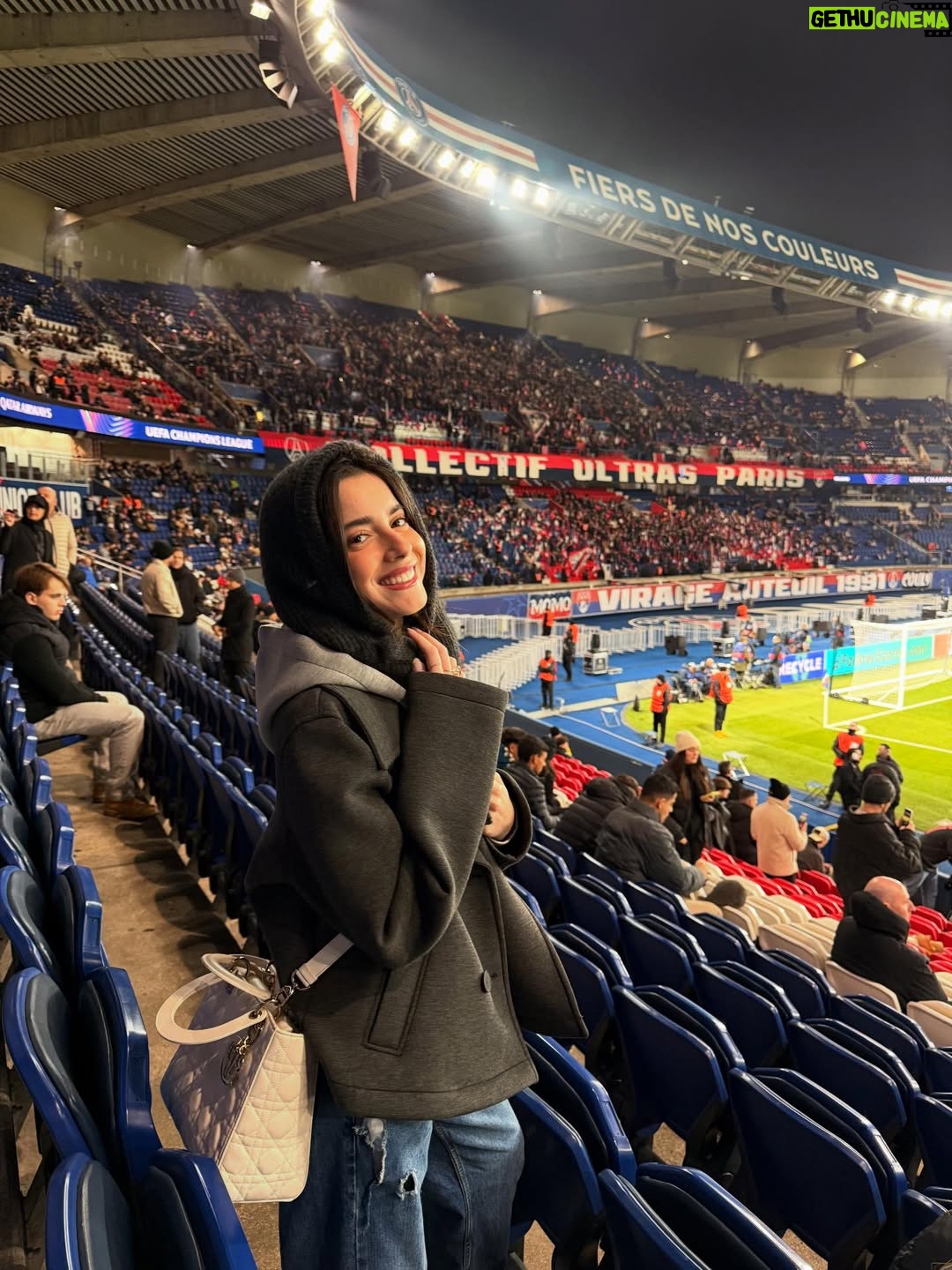 Madalena Aragão - 97.2K Likes - 1st month, 1st dump 🥴
