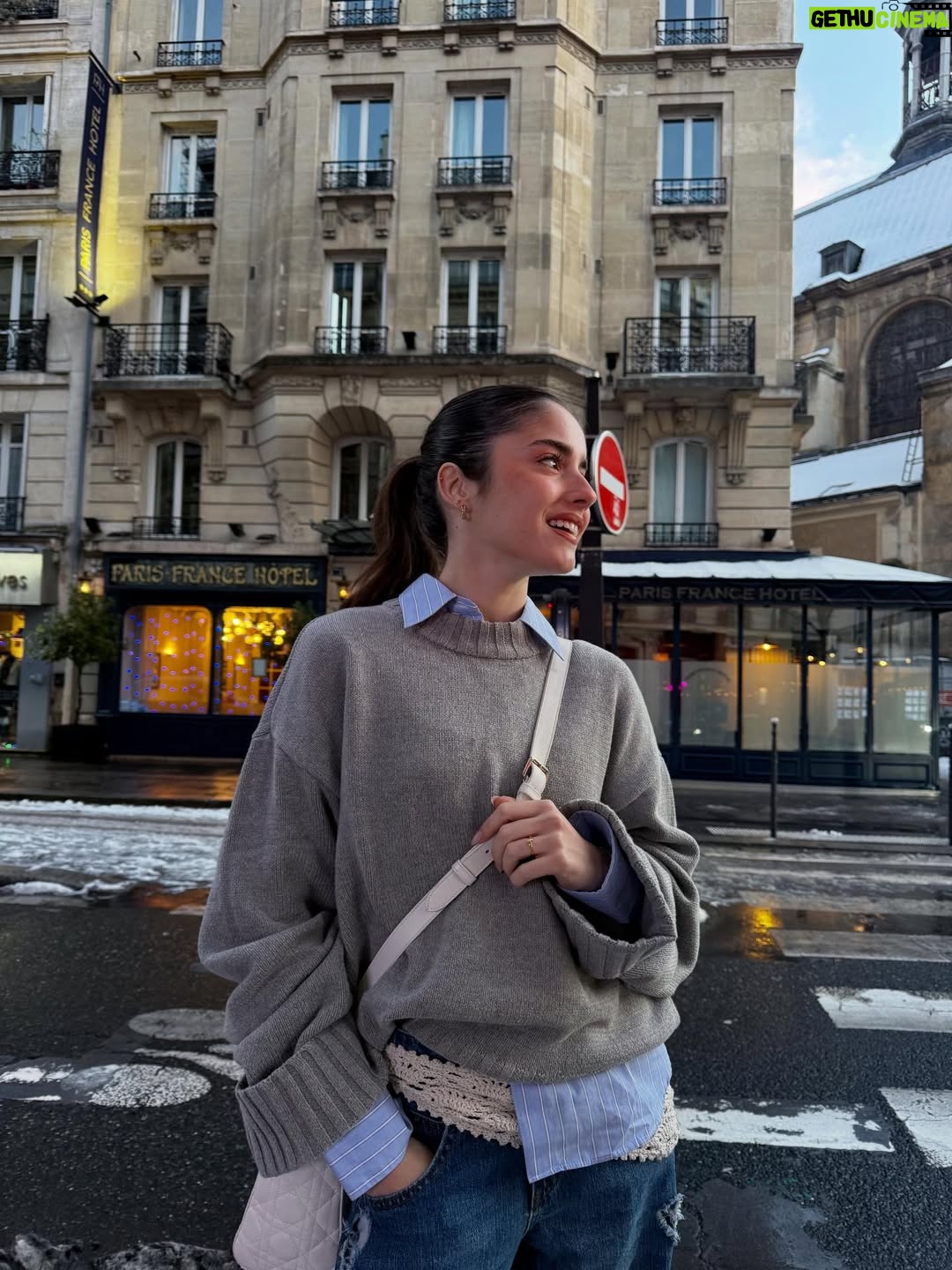 Madalena Aragão - 64K Likes - snowy Paris ☃️