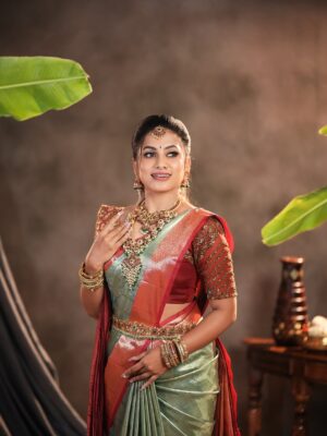 Madhumitha H Instagram - Wishing everyone a very Happy Pongal, Happy Makar Sankranti, and Happy Sankranti 🌾🌞
May this harvest season bring joy, gratitude, prosperity, and positive beginnings to all ✨🤍

Makeup - @makeover_by_miga 
Jewellery- @chennai_jazz 
Hairdo- @sai_priya_hairstylist 
Blouse - @niga_designers 
Drapping - @mettilda_sareedraping 
Flowers - @dj_flowers_garlands 

#happysankranti #happypongal #festival #celebrations