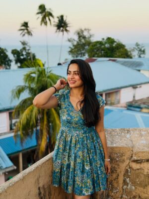 Madhumitha H Instagram - Pretty, but not fragile🦋💙… ! 

#staypretty❤️