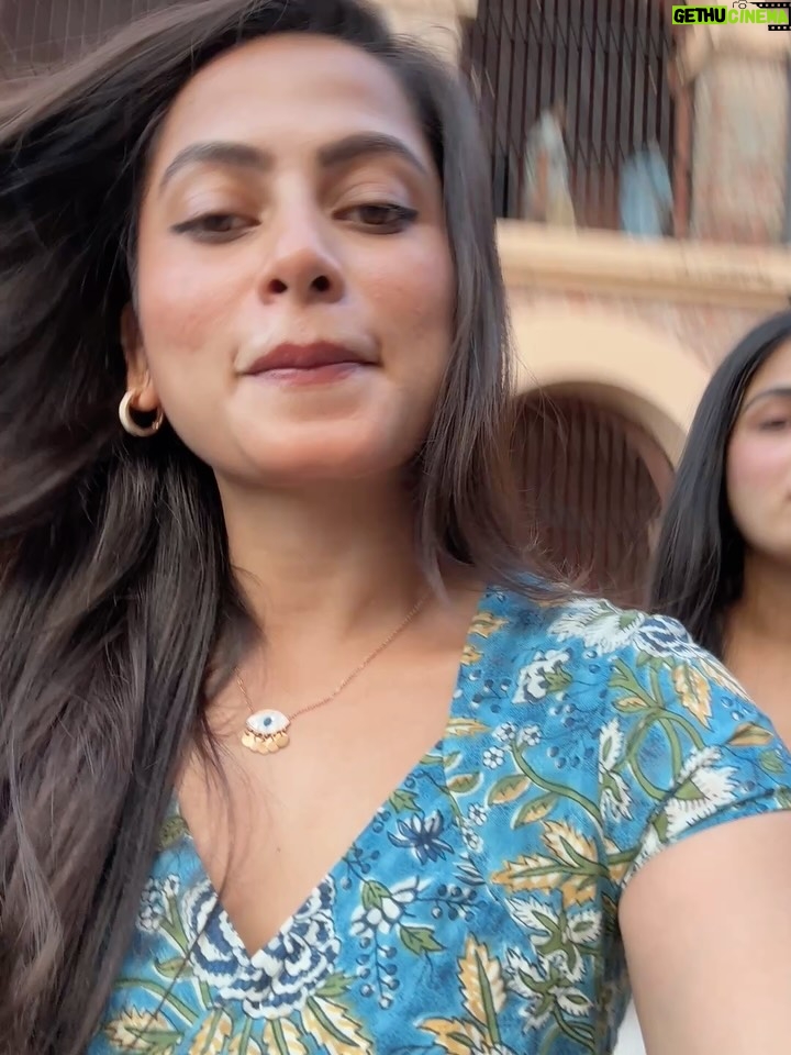 Madhumitha H - 67.8K Likes - Pretty, but not fragile🦋💙… ! 

#staypretty❤️