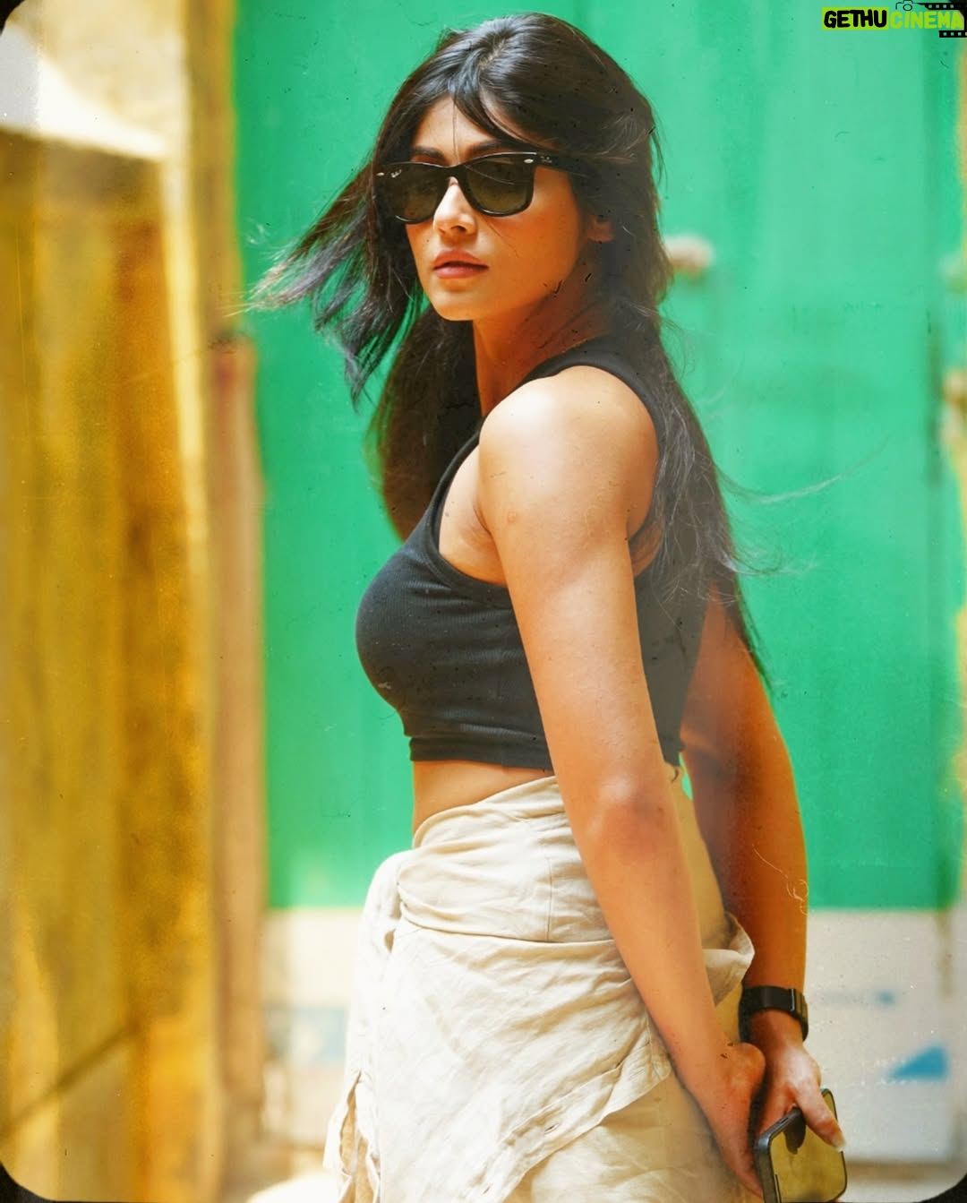Madhurima Basak - 8.3K Likes - 📸

#randomclick #mood #clicked