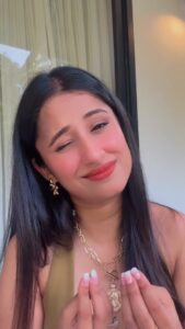Actress Maera Mishra HD Photos and Wallpapers February 2026