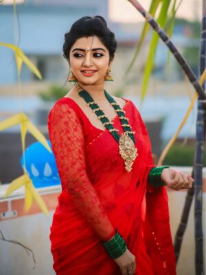 Mahalakshmi Shankar Instagram - Let the Pongal pot overflow with joy, peace, and success 🌞
Iniya Pongal Nalvaazhthukkal!🌄
Captured by @shiva_anand_makeup_artist 
Jewellery by @new_ideas_fashions 

#pongal