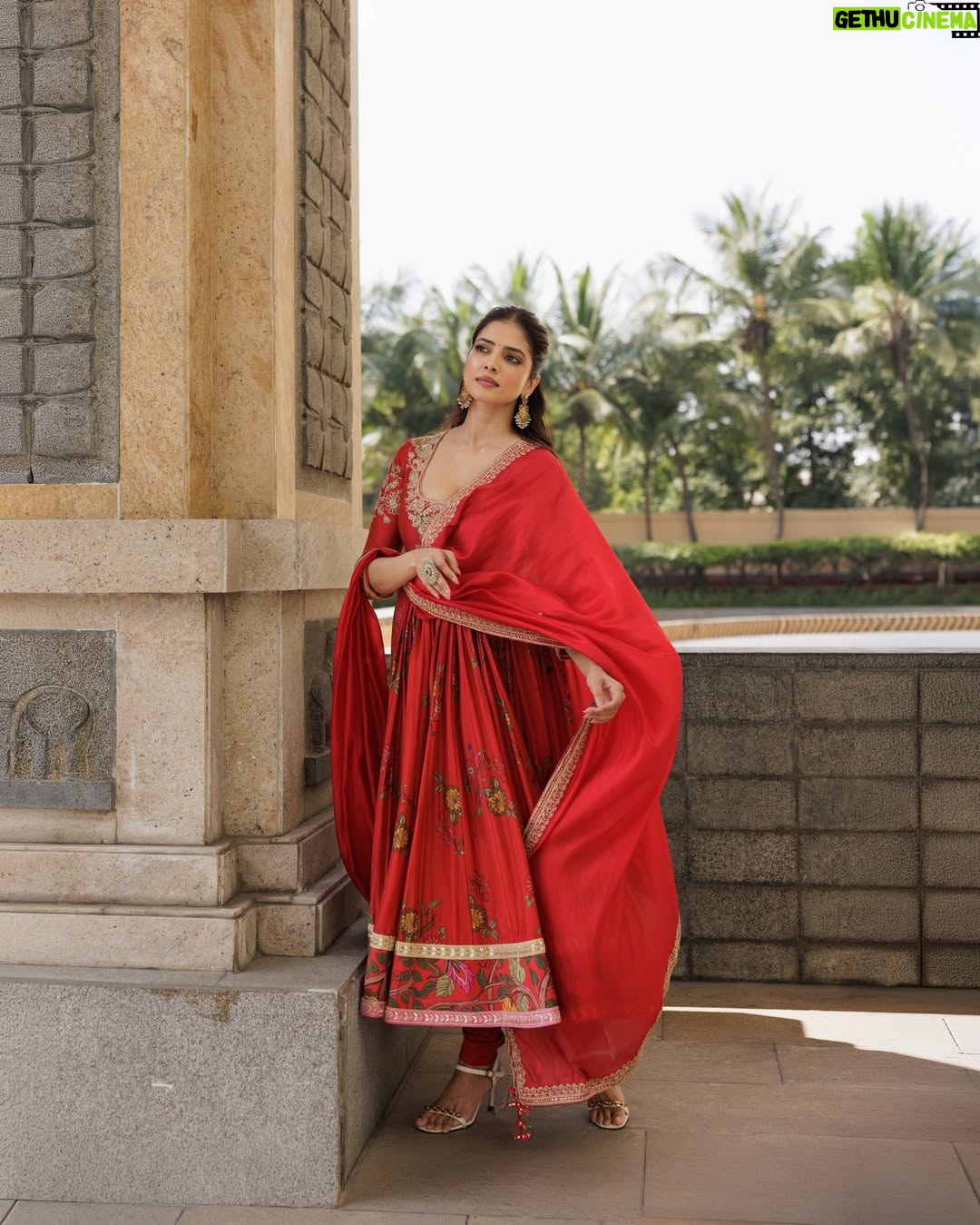 Malavika Mohanan - 509.6K Likes - Namma Chennai ♥️