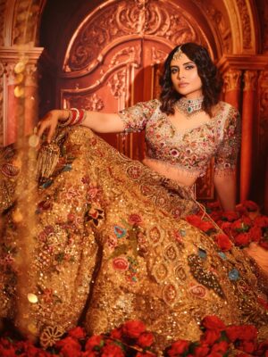 Malti Chahar Instagram - ❤️

Shoot Concept & Look Designed By:- @nehaadhvikmahajan
MUA, Hair & Styling :-
@nehaadhvikmahajan
🎥 :- @abhay_r_kirti
Outfit :- @kamalbhaisareesangam
Jewellery :- @omsons_bridal_store
Assisted By :- Students @imuseacademy 

#maltichahar #maltiverse #photoshoot