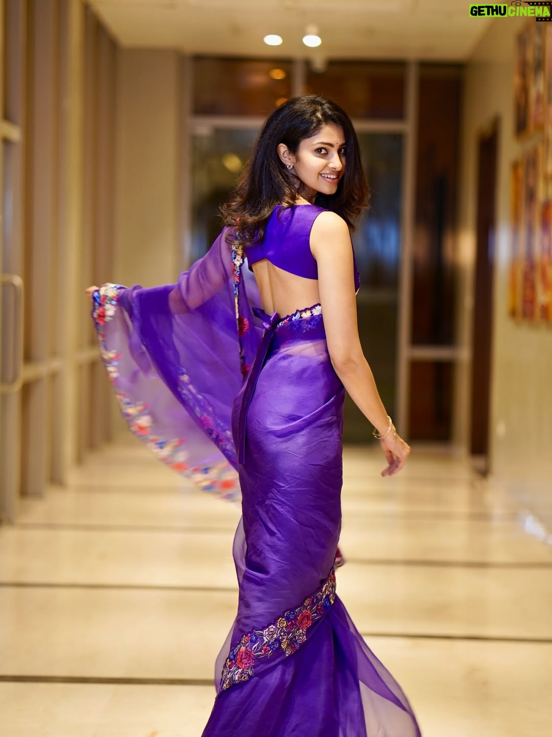 Manasa Varanasi - 35.7K Likes - Sari. Stories. Screens.
Couple Friendly Trailer - out now ✨

Wearing @archanaraolabel 
HnM @thimmappa180 
Managed @anudeep_munna 

#gratitude #love #couplefriendly 
#instagood #instamood