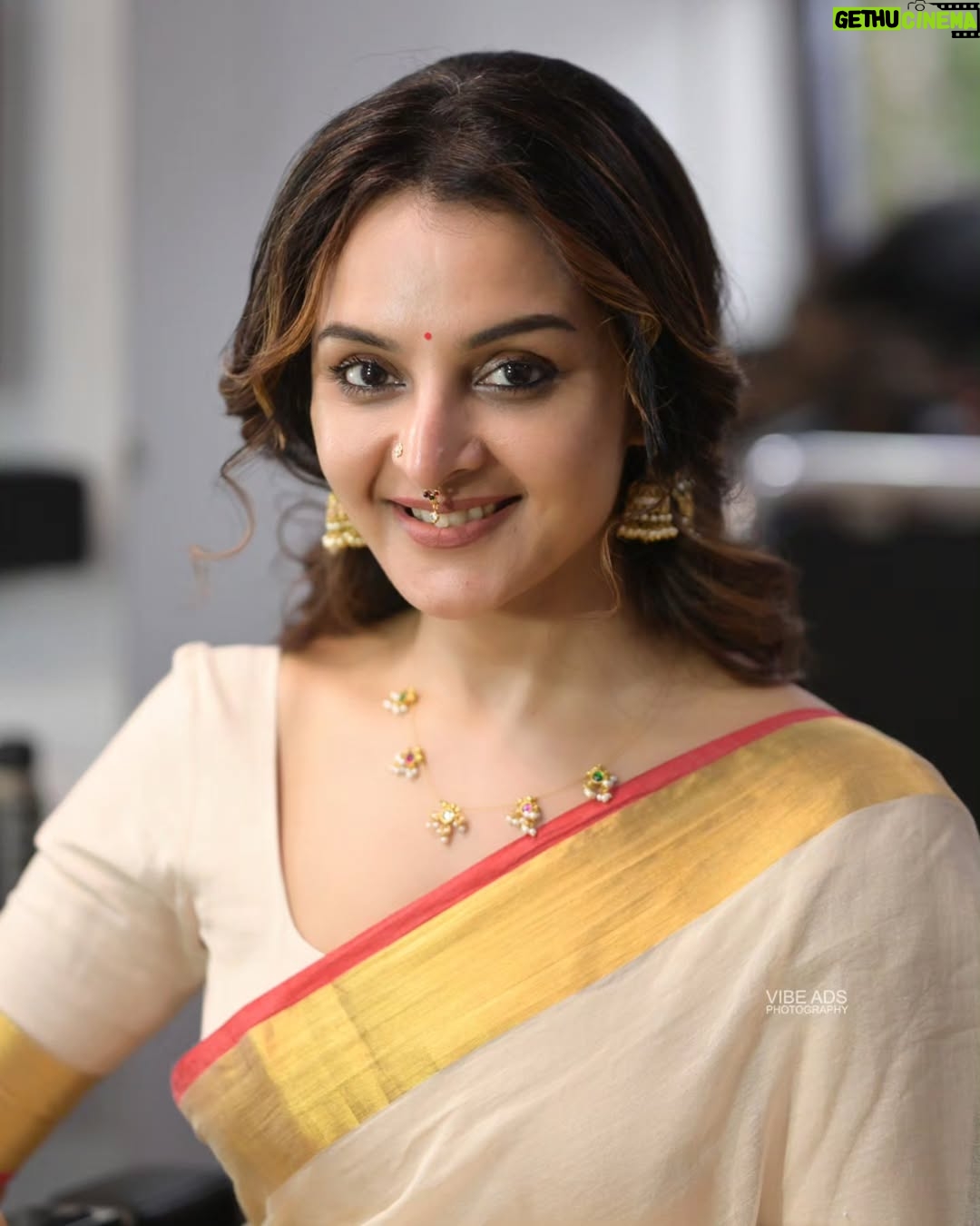 Manju Warrier - 745.4K Likes - ❤️

@vijilsmakeover @styled_by_lichiee @vibeads_photography @bineeshchandra