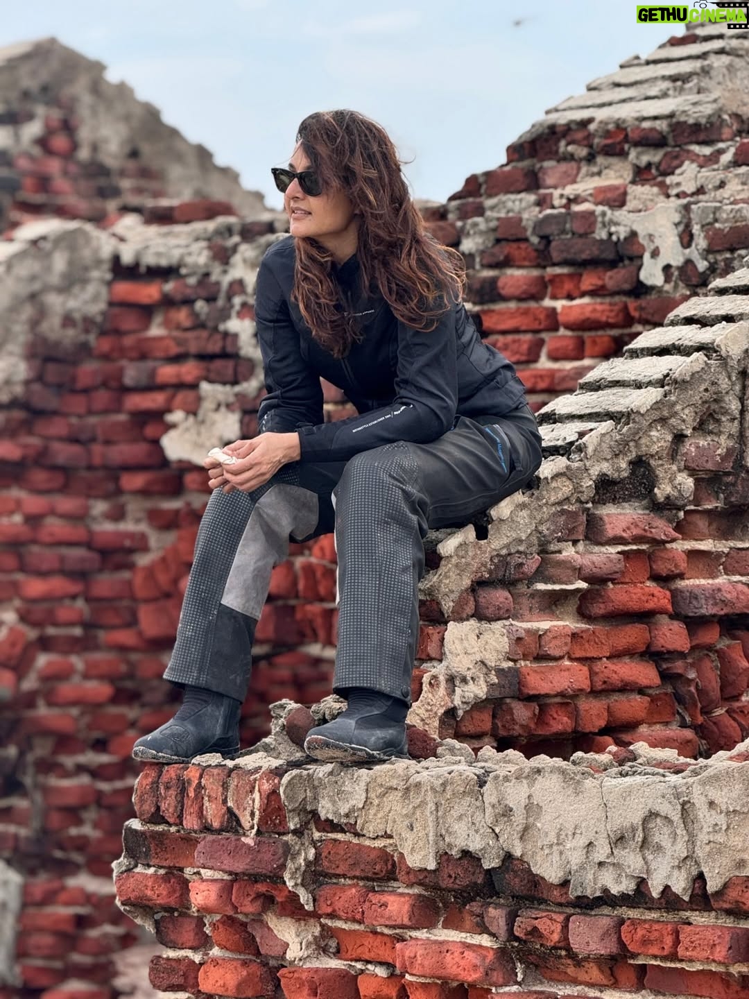 Manju Warrier - 597.1K Likes - What's meant for you, will find you ❤️

#travel #peace #love #dhanushkodi #rameswaram