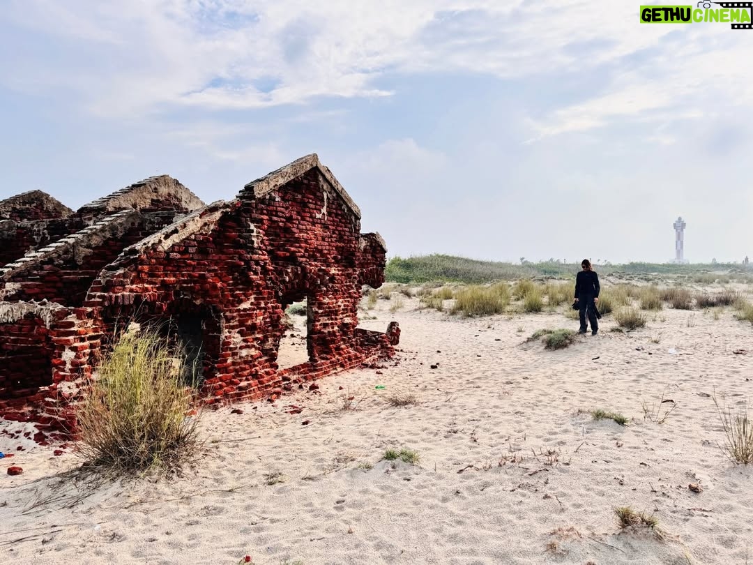 Manju Warrier - 597.1K Likes - What's meant for you, will find you ❤️

#travel #peace #love #dhanushkodi #rameswaram
