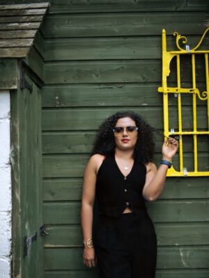 Mareena Michael Kurisingal Instagram - photography @_gopi.krishnan__ 
concept @_mazineyyy 
make up @glamaura.25 
location @johnniefoxspub 
@_mangocreations