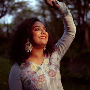 Actress Mareena Michael Kurisingal HD Photos and Wallpapers November 2025
