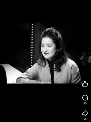 Mariana Mazza Instagram - 10 ans sépare ses deux jeunes femmes. Une avait un rêve. L’autre l’a réalisé. @deuxhommesenor
