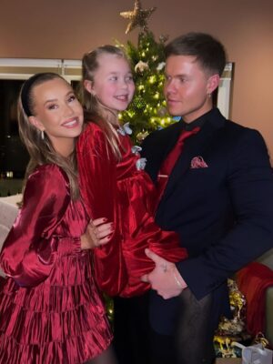 Martine Lunde Instagram - God jul fra oss❤️