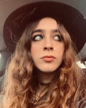 Matilda Morri Instagram - Oggi stiamo postando tutti le foto del #2016 ma io sono sempre uguale 🏴‍☠️
