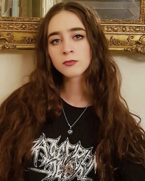 Matilda Morri Instagram - Oggi stiamo postando tutti le foto del #2016 ma io sono sempre uguale 🏴‍☠️