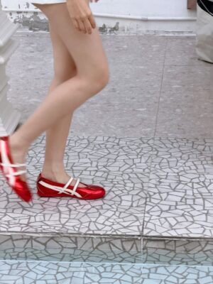 Maylada Susri Instagram - When in doubt, wear red
#OnitsukaTiger

@onitsukatigerth
@onitsukatigerofficial