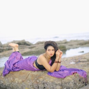 Meera Joshi Instagram - ....
Saree: @lavanyasari_by_vinita
...
Shot by: @weddingsbyneil 
...
#saree #sari #sareelove #sea #meerajoshi