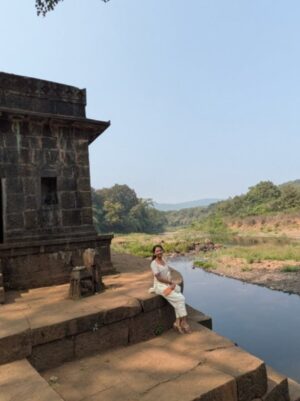 Meera Joshi Instagram - Sanghmeshwar....
...
#sangmeshwar #kokan #meerajoshi #sangam #shivmandir
