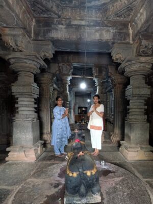 Meera Joshi Instagram - Sanghmeshwar....
...
#sangmeshwar #kokan #meerajoshi #sangam #shivmandir