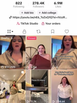Megan Stalter Instagram - I've tried for hours to upload the same video and it wouldn't show it to one person ♥️ABOLISH ICE! Delete TikTok!