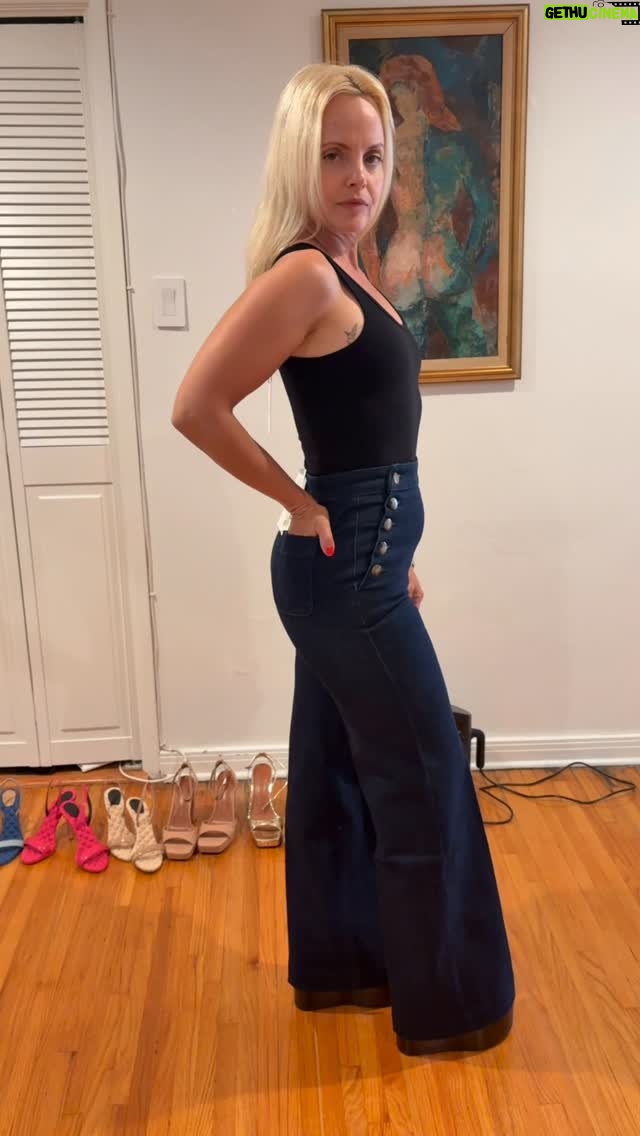 Mena Suvari - 3.4K Likes - 2025 Part III ✨🤟🏼Thank you for the memories ✨