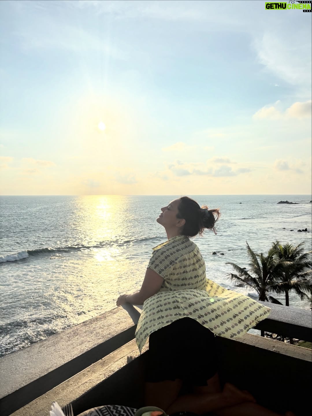 Minissha Lamba - 17.2K Likes - Only 5 people in the world I’d go thru a 17 hour flight delay to be with @aasthasharma .. the best trip planner @karanbirlamba who did all the practical work of putting a holiday together for a big group, which is challenging since all of us want to do something different… To all my old friends and new, who came with easy-going, go-with-the-flow energy.. a trip so fine… i may just go back soon… here’s to making this a yearly, end of year birthday celebration of @aasthasharma… and welcoming with hope a new year 

@aasthasharma @karanbirlamba @ashidua @_arpitsharma14 @iwona_maslak_ @preyenga_g @richakal @punitakumar07 @divya_sawhney @arjunsaw2021 

#birthday #beach #friends #family #love