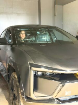 Mirnalini Ravi Instagram - Got my 🦇Man
#Batmobile 
#LimitedEdition

#grateful🧿