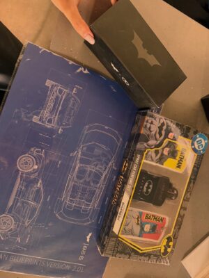 Mirnalini Ravi Instagram - Got my 🦇Man
#Batmobile 
#LimitedEdition

#grateful🧿
