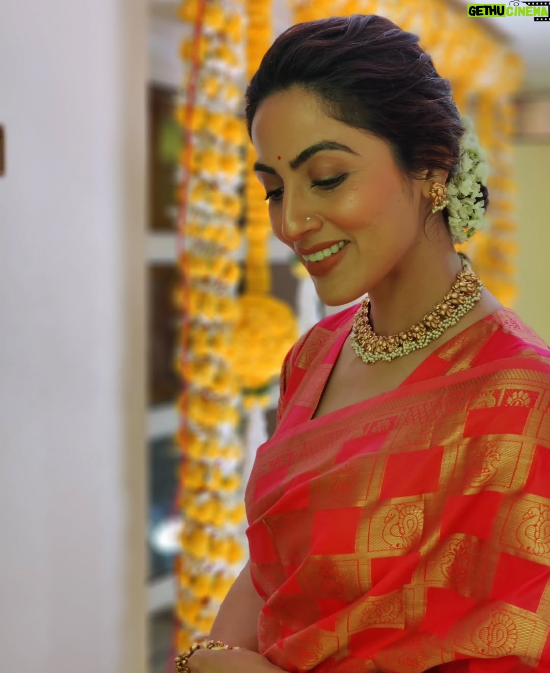 Monica Khanna - 6.8K Likes - प्रेम, धैर्य,और करुणा से किया गया कर्म कभी व्यर्थ नहीं जाता।

हर हर महादेव 🔱 

#jaiguruji❤️