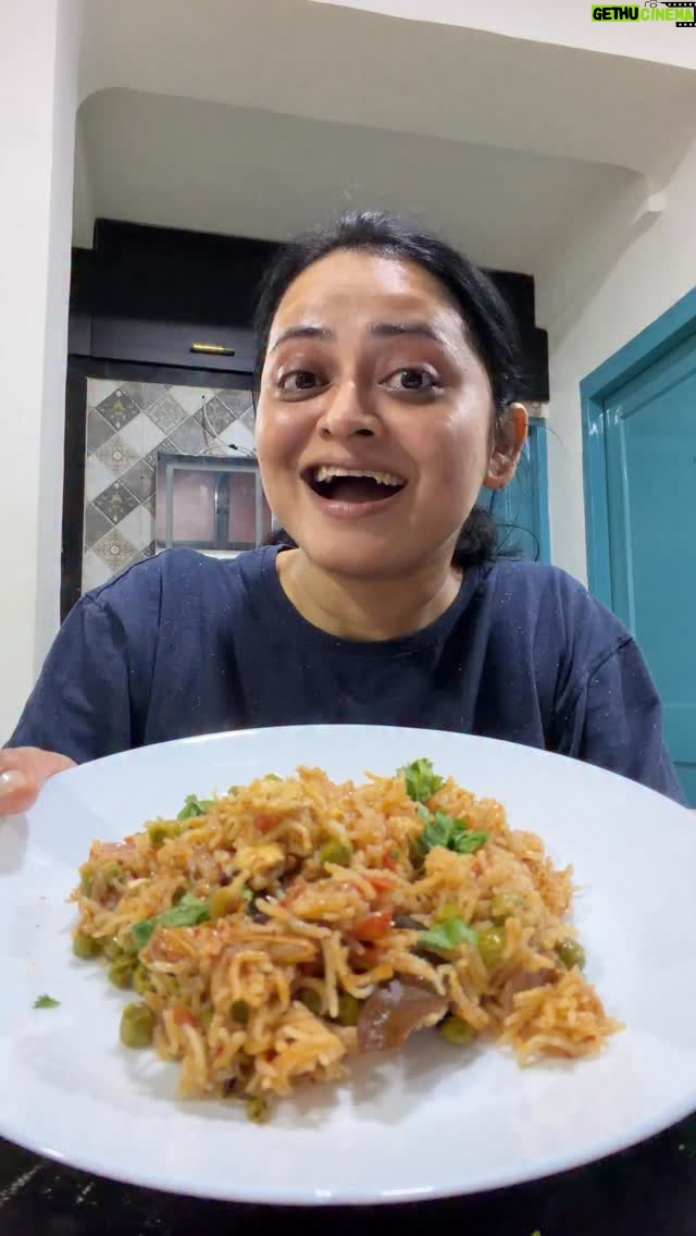 Monika Dabade - 12.9K Likes - मटार पनीर पुलाव 333/1000
Subscribe:- Monikadabadevlogs
.
.
#instagood #instamood #instagram #instalike #instalove #instadaily #monikadabade