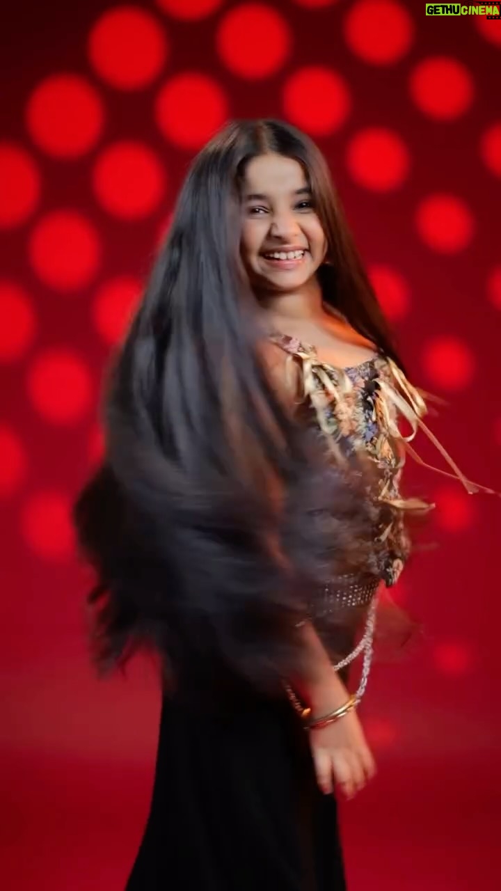 Muktha - 21K Likes - Kalyani mode: ON 💃
Her smile says it all ✨Learning, dancing, growing ✨

Styling @actressmuktha 
Videography 🎥 @doshymaria @doshysmotionfilms 
Studio floors @clapboardmediahouse 

Thank you ☺️ 
@vishnu_groovi @ann_mary_d4_ @nandhanaa_anand