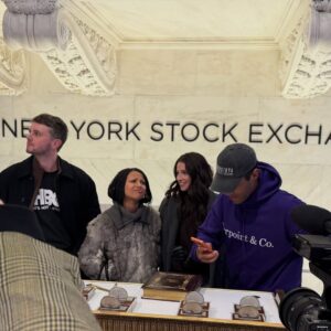 Myha'la Instagram - Yall never seen a diva ring the bell? @nyse