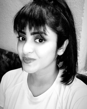 NAKSHATRA TRINAYANI Instagram - My new look..!!
#🖤 
.
.
#nakshatra #new #trending #my #look