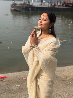 Nabanita Das Instagram - 🕉️

#bhutnath_mandir🕉️ #omnamhashivaya🕉️🕉️🙏